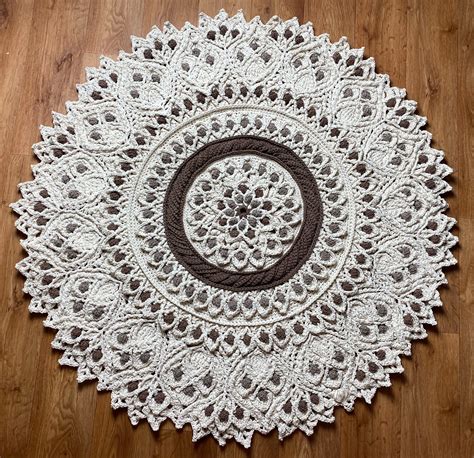 Rôzne farebné variácie pekinského psa