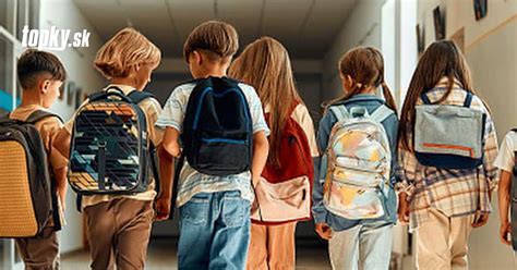 Deti sa učia s hračkou pomocou technológie Smart Stages