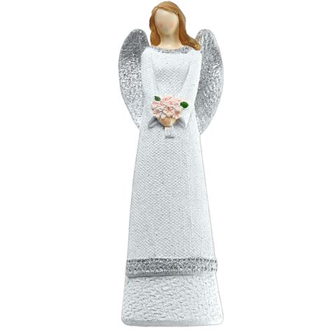 soška anjela s kvetmi