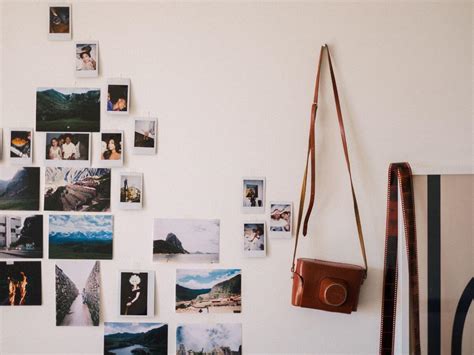 Príklady aranžovania fotografií na stene