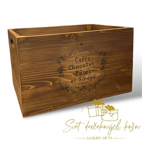 drevená debnička pre mačacie pelechy