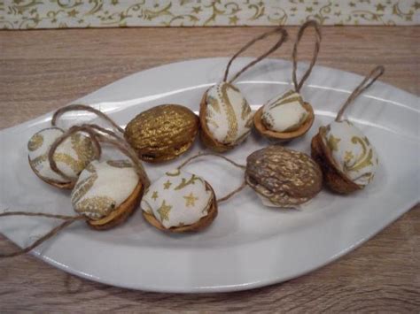 vianočné ozdoby z orechov