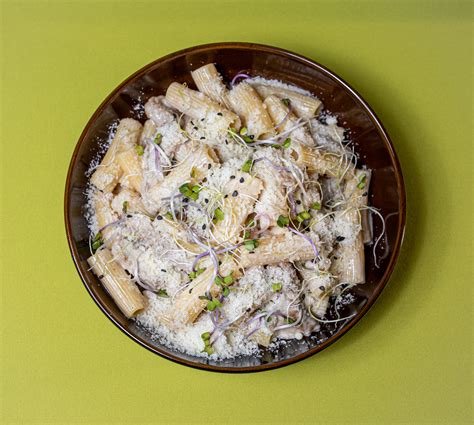 Pes s prečiarknutým kukuričným klasom