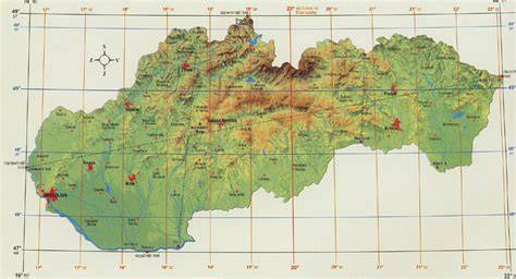 Mapa regionu juhozápadného Slovenska a poloha pri Komárne