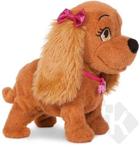 Pes čaká na mieste na povel