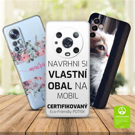 Obal na mobil s kresleným motívom psa a moderným designom