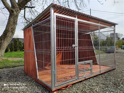 Koterec s otočnými držiakmi na misky