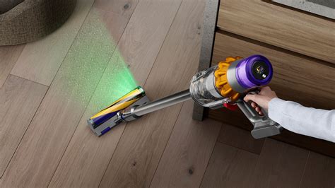 Dyson V15 Detect Absolute v akcii