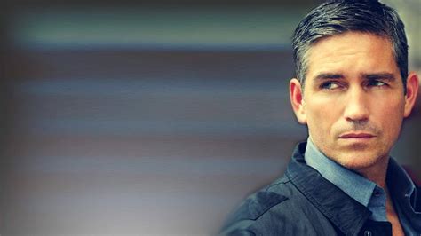 Jim Caviezel ako John Reese