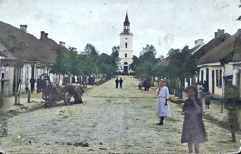Fotografia starej pápežky s miláčikom