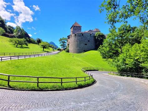 Cesta k hradu Beckov
