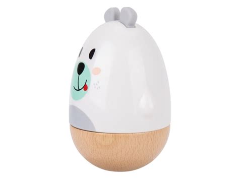 Labrador hrajúci sa s aportovacou hračkou