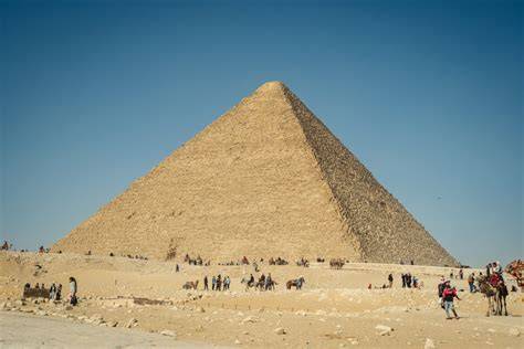 Infografika: Ako vyzerala Veľká pyramída a na čo slúžil jej vrchol